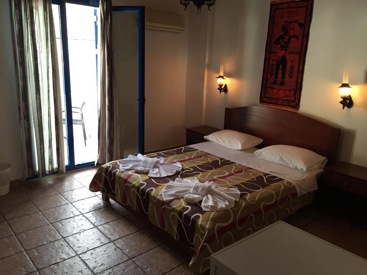 Daskalogiannis Hotel Lutró Quarto foto